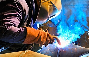 Qualifications to Become a MIG Welder