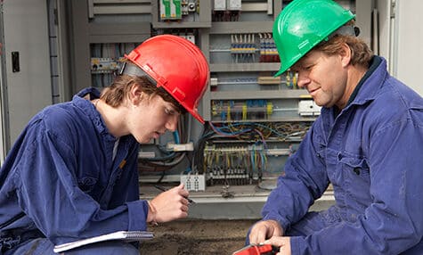 What are the Benefits of an Electrician Apprenticeship?